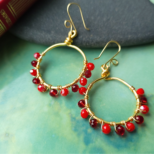 Caribe øreringe – Farverige hoop-øreringe med perler