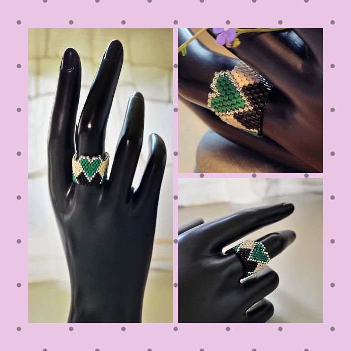 Kærlighed ring – Hjerteformet perlering med farverig charme