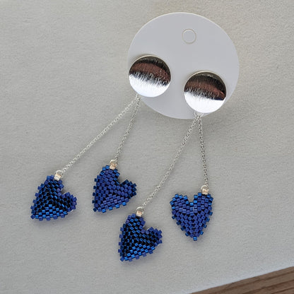 Amor øreringe – Hjerteformede Miyuki-øreringe i bevægelse