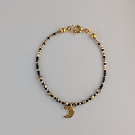 Sofie armbånd – håndlavet armbånd med Miyuki-perler og tjekkiske krystaller af høj kvalitet