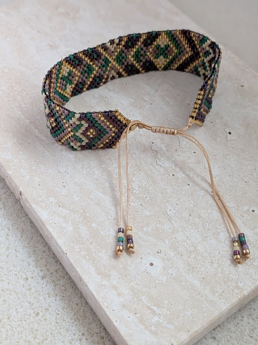 Linda – Håndvævet armbånd i telarteknik med justerbare modeller