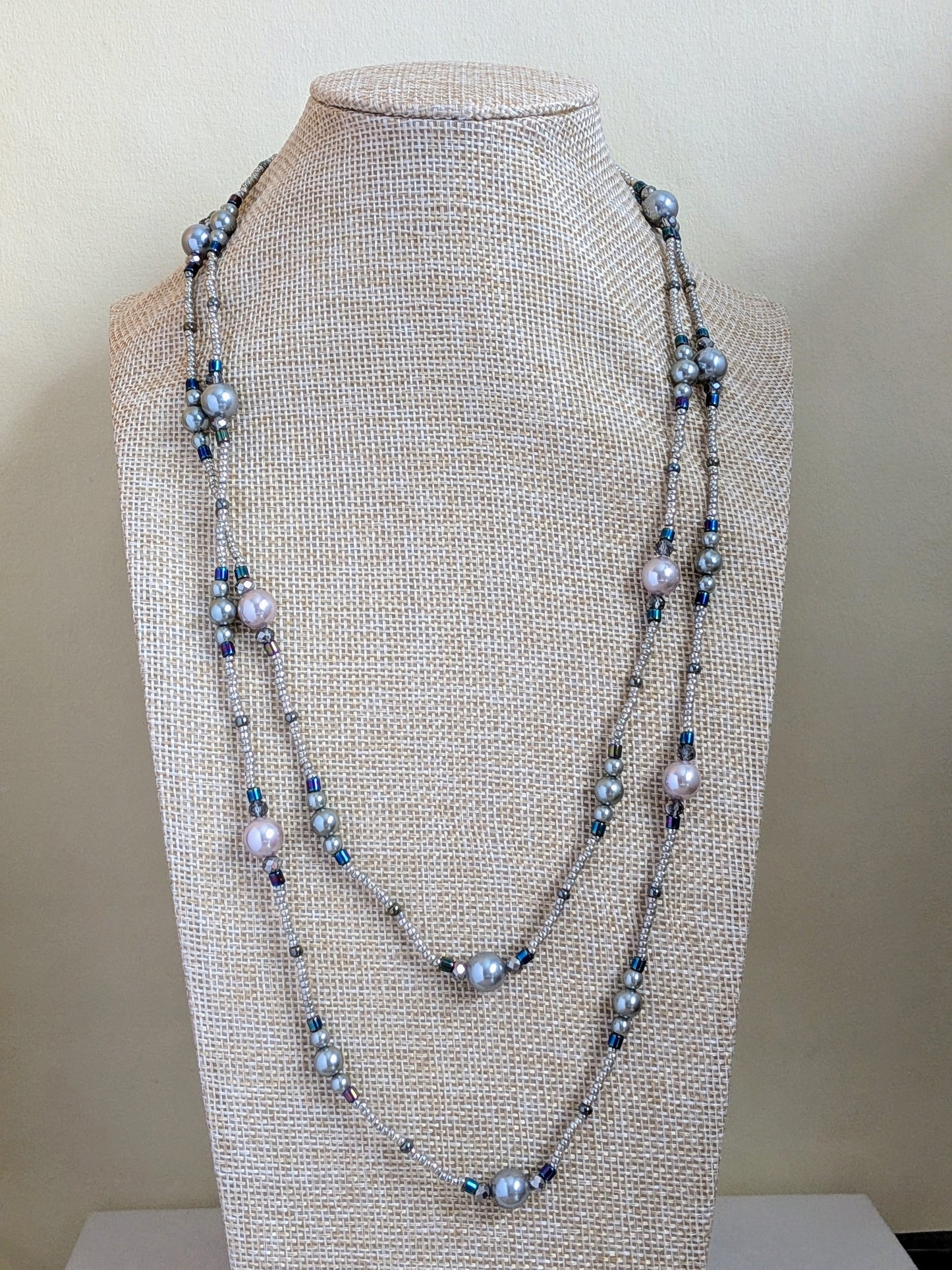 Charleston – Perlehalskæde i vintage stil med dobbelt elegance