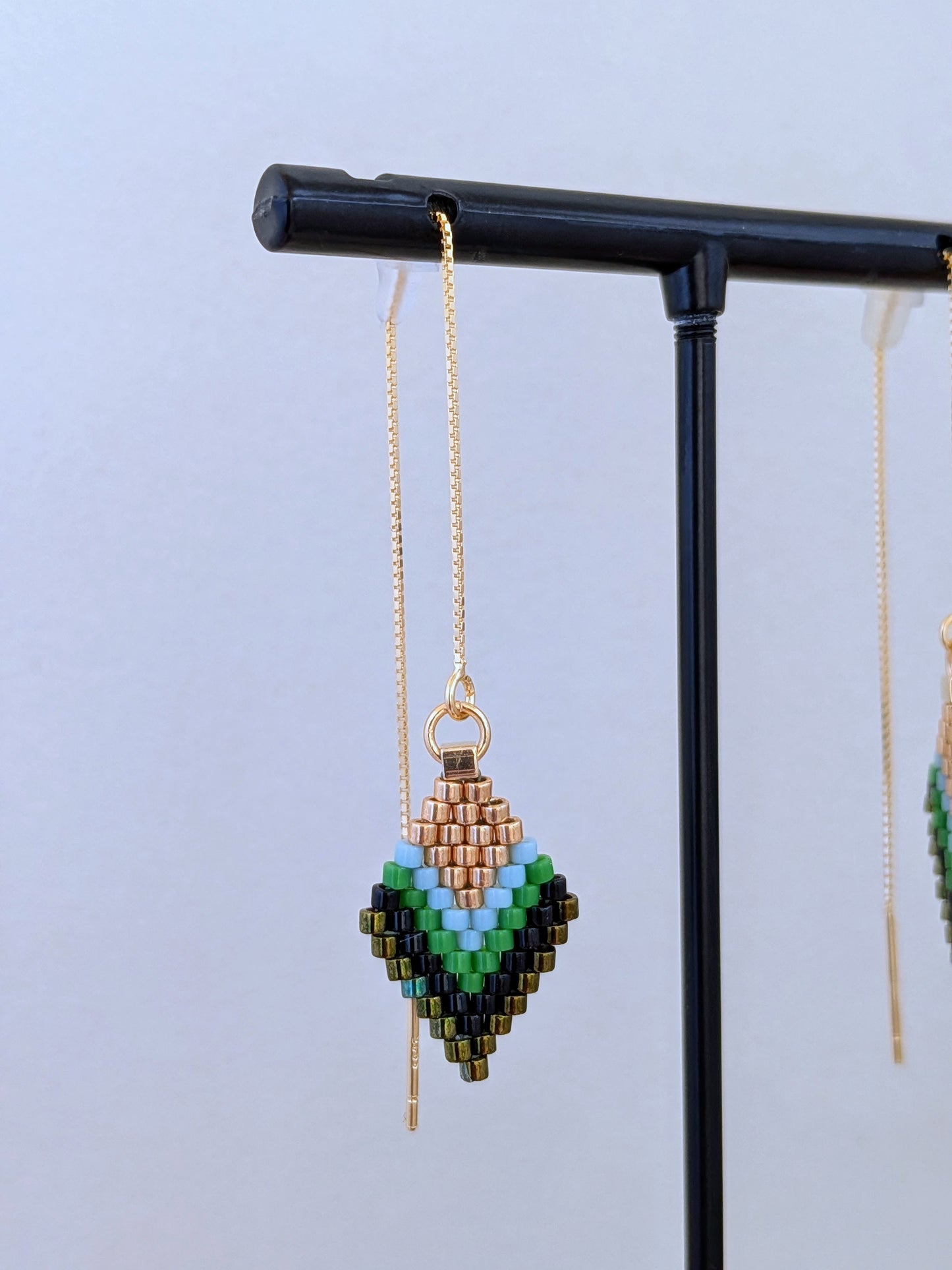 Lette kædeøreringe med Miyuki-perler – håndlavede øreringe – Estela