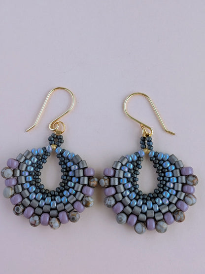 Elegante håndlavede øreringe med Miyuki-perler – Luna