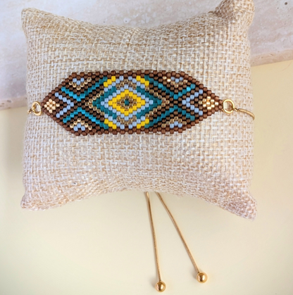 Håndlavet justerbart armbånd med Miyuki-perler – Mirada