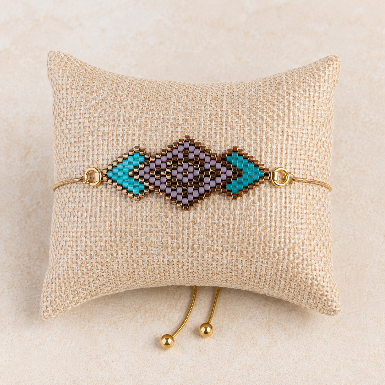 Håndlavet justerbart armbånd med Miyuki-perler – Mirada